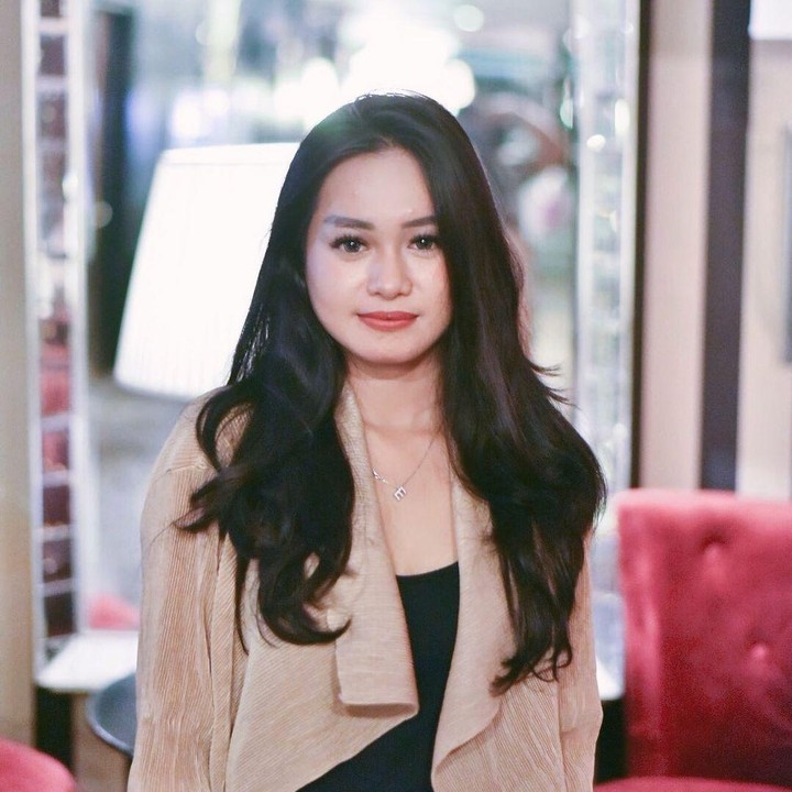 <p>Kalau dilihat lebih dekat, Ulfi mirip dengan sang ibu kandung ya, Bunda. (Foto: Instagram @ulfidmy)</p>