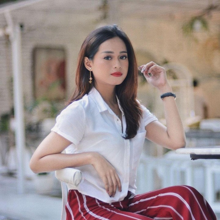 <p>Hubungan Elly Sugigi dan Ulfi Damayanti kerap dikabarkan renggang, Bunda. (Foto: Instagram @ulfidmy)</p>