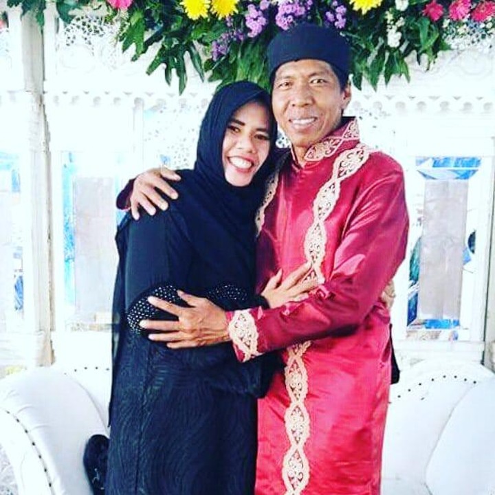 <p>Namun pernikahan kedua Kiwil tersebut ternyata tak berlangsung lama. Belum lama ini, Kiwil dan Meggy bercerai. (Foto: Instagram @rohimah_alli)</p>