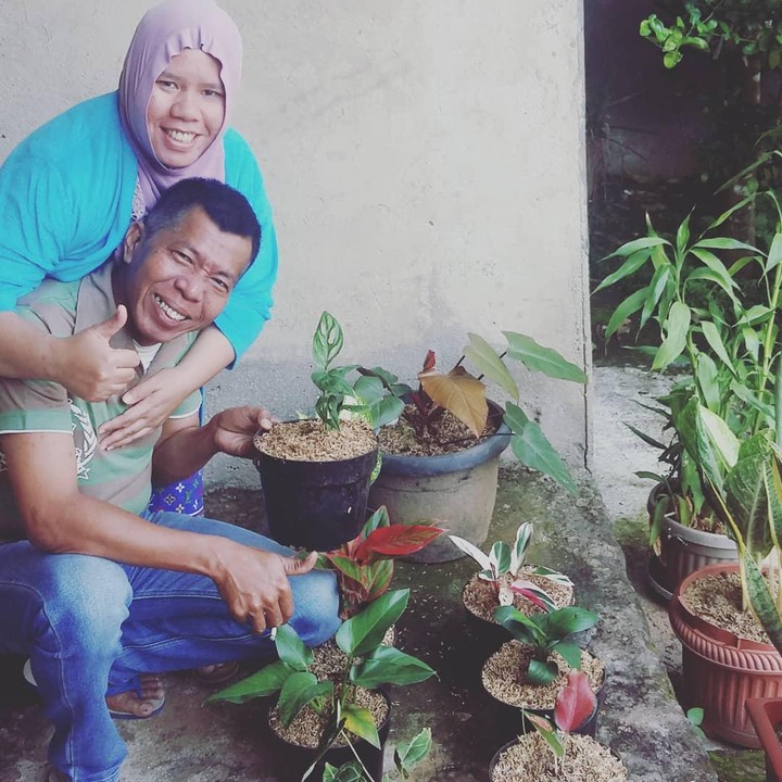 <p>Hal ini membuat netizen geram dan sekaligus memuji Rohimah sebagai istri yang paling sabar. (Foto: Instagram @rohimah_alli)</p>