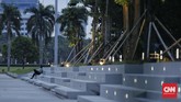 FOTO: Menikmati Solek Wajah Monas Senilai Rp50 Miliar Revitalisasi Monumen Nasional di Jakarta sempat menuai polemik kini sudah rampung digarap. Warga kini bisa melihat hasil perbaikan proyek senilai Rp50 miliar.