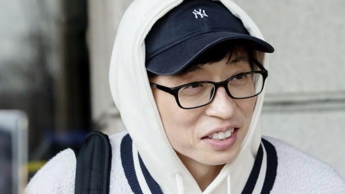 Pujian Terhadap Sikap Yoo Jae Suk di Lokasi Syuting Muncul Kembali di Komunitas Online