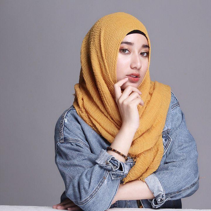<p>Chacha sapaan akrab Syaira, lahir pada 27 Maret 2000. Dia mengikuti jejak orang tuanya menjadi artis.(Foto: Instagram @osnapitzcha)</p>