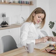 Dianggap Sama, Ini 4 Perbedaan Introvert dan Pemalu
