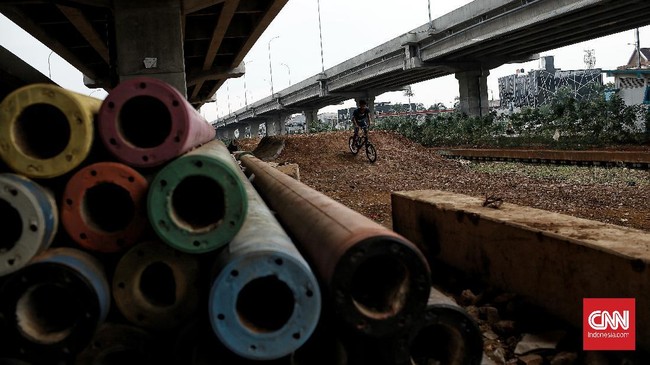 Uji coba rekayasa lalin imbas off ramp Jatiwaringin Jalan Tol Becakayu berlangsung 21 Oktober sampai 4 November 2022.