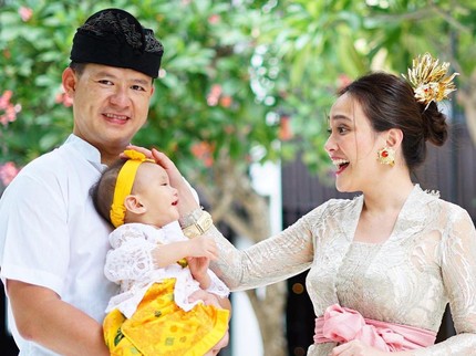7 Potret Keluarga Shandy Aulia Makin Bahagia Tinggal di Bali