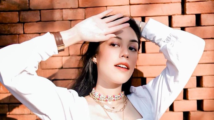 5 Influencer Ini Hobi Koleksi Crystal, Siapa Saja?