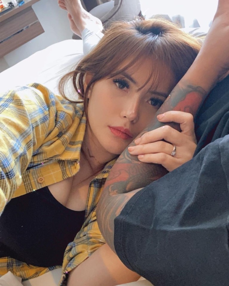 Angela Lee Angela Lee