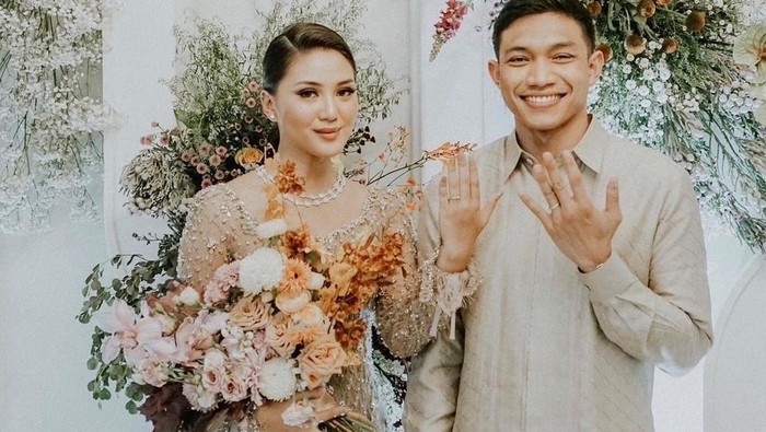 Cantik dan Anggunnya Influencer Rachel Theresia Saat Lamaran