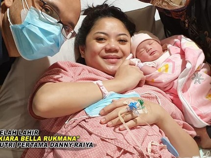 7 Foto Bahagia Cucu Soeharto, Danny Rukmana & Istri Dikaruniai Anak Pertama