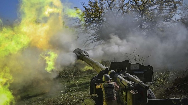 Tiga personel militer Armenia dilaporkan tewas dalam bentrokan dengan pasukan Azerbaijan di wilayah perbatasan yang menjadi sengketa.