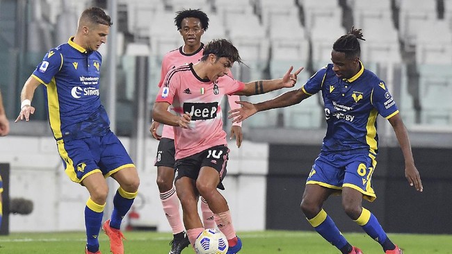 Juventus nyaris menelan kekalahan saat ditahan imbang Verona 1-1 dalam laga lanjutan Liga Italia di Stadion Allianz.