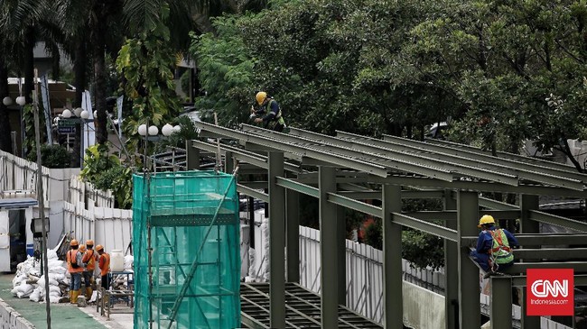 Pembangunan jalur MRT Jakarta fase II dipastikan molor akibat pandemi covid-19.