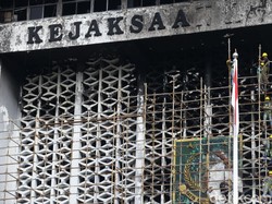 Jejak Perkara Kebakaran Kejagung hingga 5 Tukang Dituntut 1 Tahun Penjara