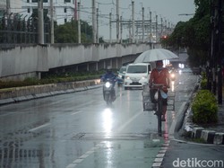 BMKG: Potensi Hujan Disertai Angin Kencang di Jaksel-Jaktim Siang Hari