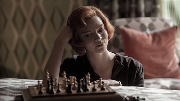 img-title Serial Netflix 'The Queen's Gambit' Diadaptasi Jadi Panggung Musikal
