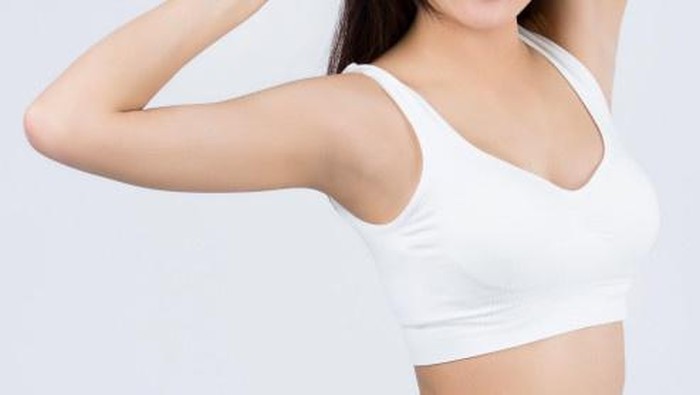 5 Cara Menghilangkan Fat Armpit, Lipatan Lemak di Ketiak yang Bikin Gak Pede!