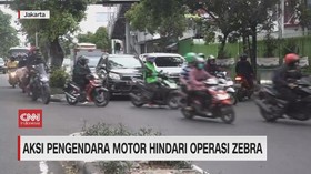 VIDEO: Aksi Nekat Pemotor Hindari Operasi Zebra