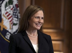 Senat AS Loloskan Amy Coney Barrett Jadi Hakim Agung Terbaru