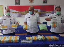 Kurir Narkoba di Riau Ditangkap, 19 Kg Sabu Asal Malaysia Disita