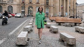 Jadi Ekspatriat di Prancis Tak Melulu Seindah Emily in Paris