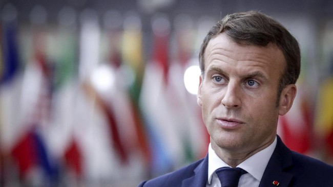 Presiden Prancis Emmanuel Macron menuntut penjelasan resmi dari PM Israel Naftali Bennett soal perangkat mata-mata (spyware) Pegasus