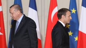 Erdogan-Macron Menegang hingga Ilmuwan Nuklir Israel Waspada