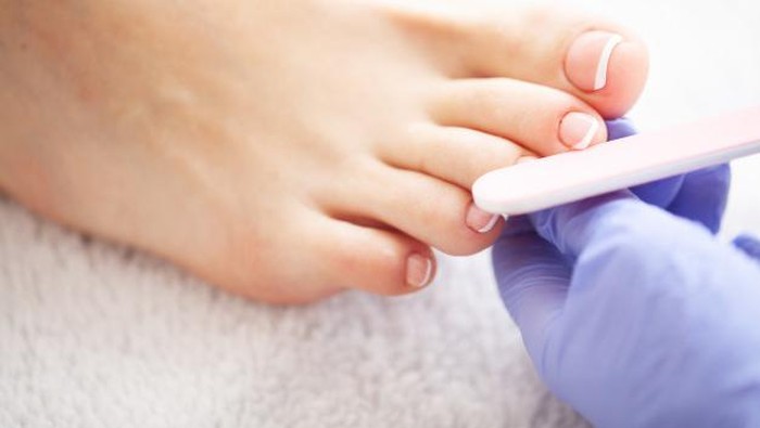 Enggak Usah Pedikur Manikur, 5 Bahan Alami Ini Juga Bisa Bikin Kukumu Sehat Berkilau!