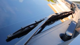 5 Tanda Karet pada Mobil Mulai Rusak dan Cara Merawatnya