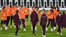 Pemain Madrid Ingin Zidane Segera Dipecat