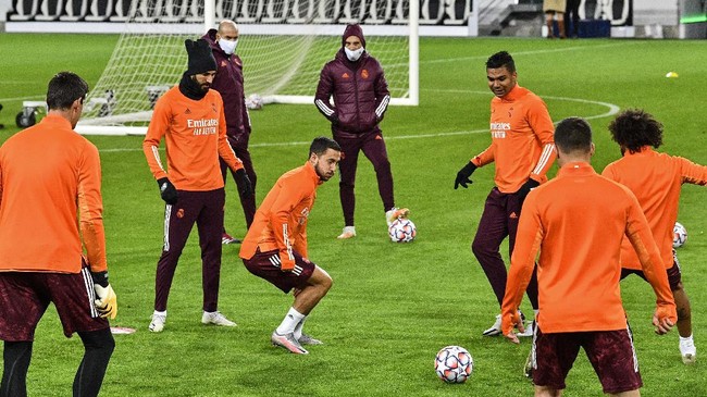 Selain kalah dari Alaves dan gagal menang untuk kali ketiga secara beruntun di Liga Spanyol, Real Madrid juga harus kehilangan Eden Hazard.