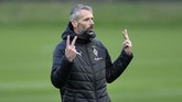 FOTO: Real Madrid Berburu Kemenangan Pertama Real Madrid melakukan persiapan terakhir jelang melawan Borussia Monchengladbach dalam perburuan kemenangan pertama di Liga Champions.