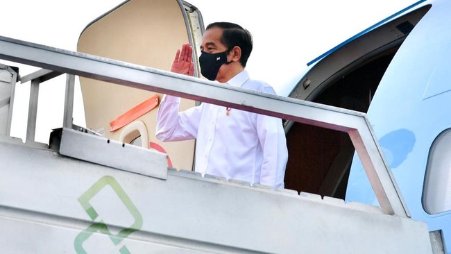 Epidemiolog merespons sikap Presiden Joko Widodo yang meminta agar proses vaksinasi Covid-19 jangan terburu-buru dan harus aman.