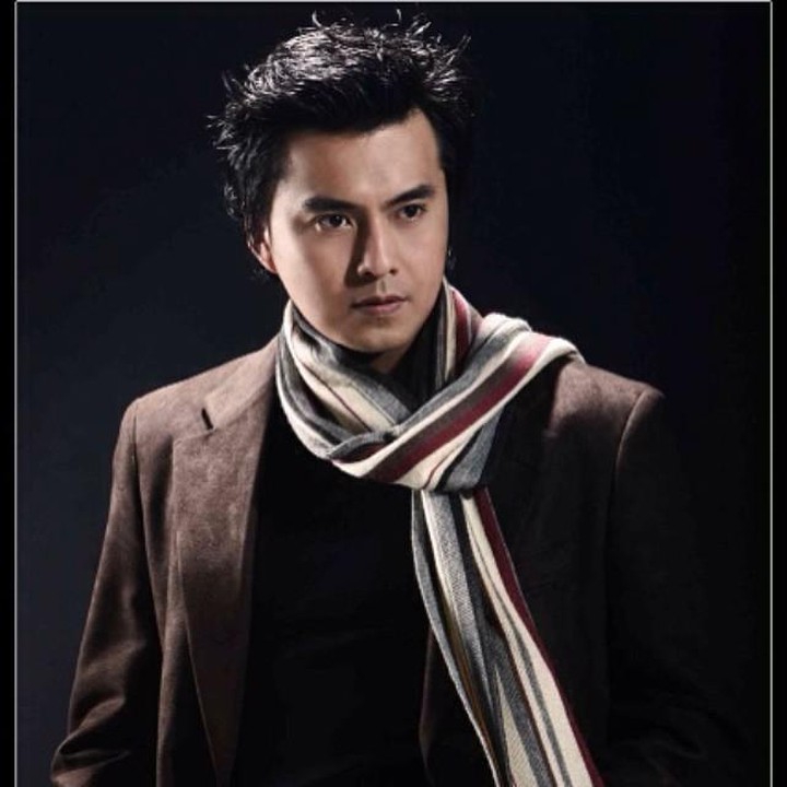 <p>Marcellino Zhang atau Marcelino awalnya dikenal sebagai model majalah dan bintang iklan era 1990-an. (Foto: Instagram @marcellinozhang)</p>