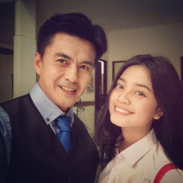 <p>Kalau yang ini, Marcelino foto bareng Yoriko Angeline di lokasi syuting sinetron <em>Nathan & Nadia</em>, pada 2017. (Foto: Instagram @marcellinozhang)</p>