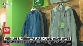 VIDEO: Memilih & Merawat Jas Hujan Agar Awet