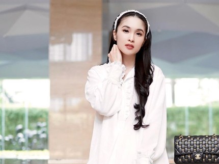 5 Skincare Sandra Dewi Agar Selalu Cantik & Glowing Seperti Wanita Korea