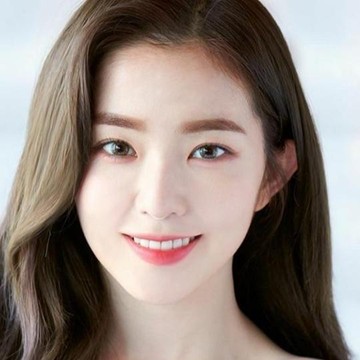 Air Mawar dan Baby Oil Bikin Kulit Glowing Bak Artis Korea