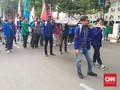 Tolak Omnibus Law, Mahasiswa Bawa Keranda untuk DPR