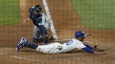 FOTO: Dodgers Juara World Series Los Angeles Dodgers berhasil menjadi juara MLB World Series setelah Tampa Bay Rays. Berikut foto-foto pilihan laga tersebut.