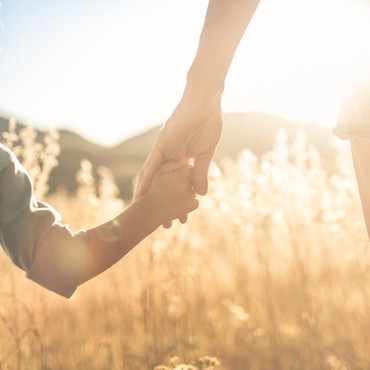 Ini 5 Aktris Indonesia yang Sukses jadi Single Parent bagi Anak-anaknya