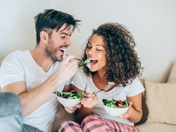 Sweet Banget, 6 Zodiak Berikut Ini Dinilai yang Paling Romantis