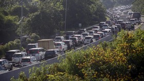 Tak Bawa Hasil Antigen, Ratusan Mobil Diputar Balik di Puncak