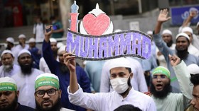 Warga dan Perusahaan Prancis Didesak Tinggalkan Pakistan