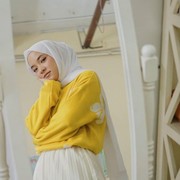 5 Bahan Hijab Pashmina Paling Mudah Dibentuk dan Anti Gerah