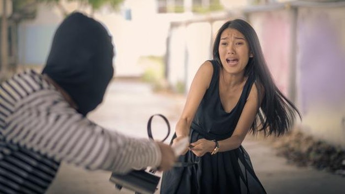 5 Pilihan Barang Ini Bisa Kamu Jadikan Alternatif Pelindung Diri