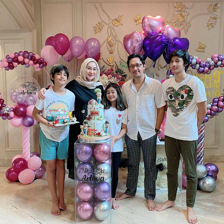 <p>6. Andre dan Erin tampak sangat peduli dengan anak-anaknya, Bunda. Salah satunya dengan mengadakan perayaan ulang tahun seperti ini. (Foto: Instagram @erintaulany)</p>