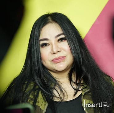 Kesal Selalu Diminta Berhijab, Anisa Bahar: Lu Kasih Gue Rp200 Juta Aja