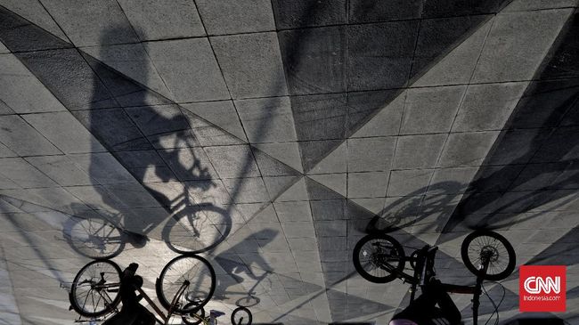 Bagi Adhi Wicaksono, pemandangan Instagram-able di Jakarta tak hanya sebatas di kawasan pusat atau selatan.
