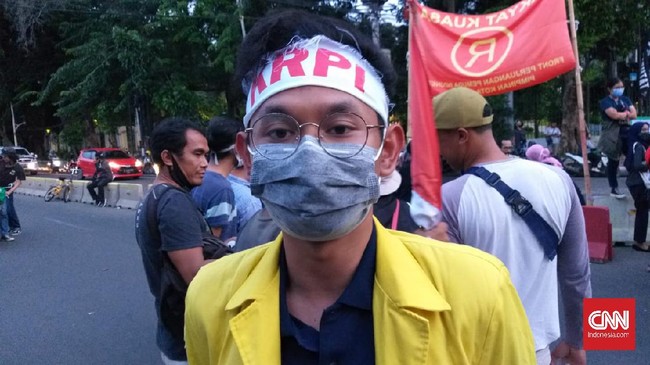 Para milenial membalas pernyataan Megawati Soekarnoputri mempertanyakan sumbangsih kaum muda untuk negara.